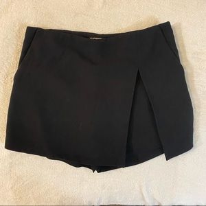 Black Express Skort